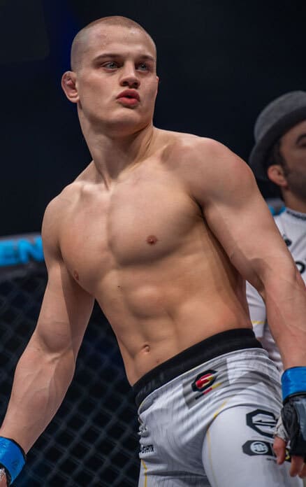 Professional MMA Max Holzer - Fightschool Hannover