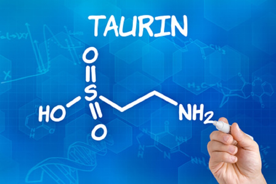 Hand zeichnet chemische Strukturformel von Taurin